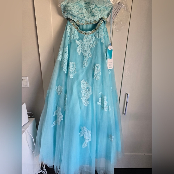 Two Piece quinceanera ball gown Prom Dress Aqua Blue Size 10 NWT - Picture 6 of 11